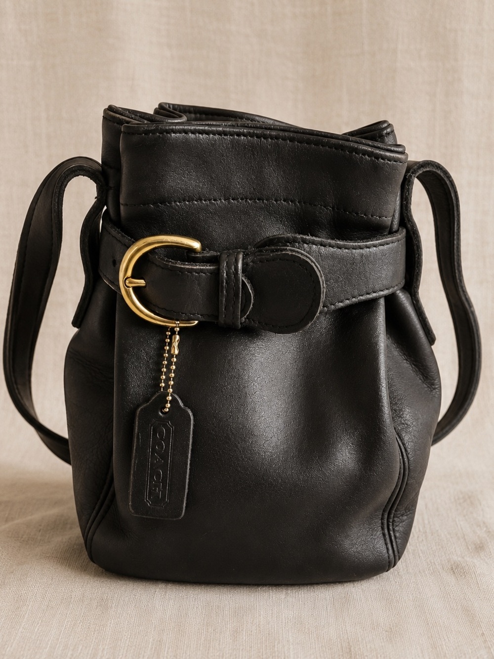 BUCKET Vintage Black Leather soho Belted Bucket Bag Crossbody Minimalist Classic